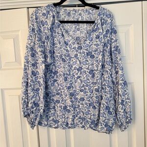Floral Blue and White Women's Top Size Large